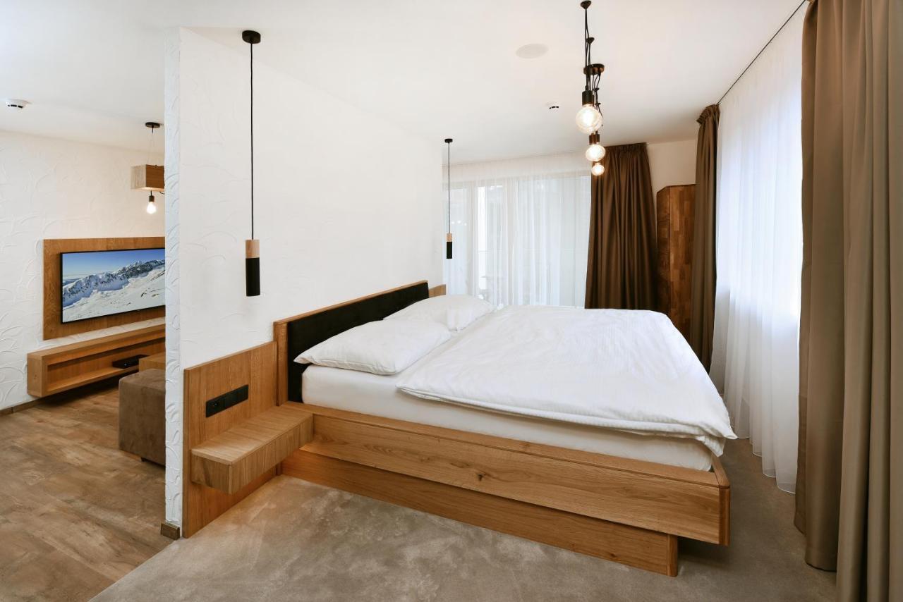 Aplend Hotel Ovruc Штрбске-Плесо Экстерьер фото