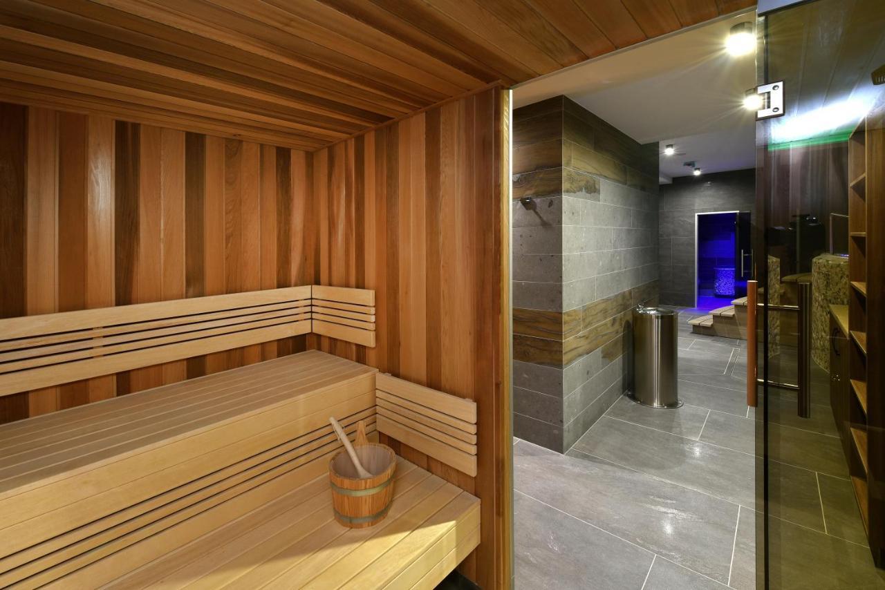 Aplend Hotel Ovruc Штрбске-Плесо Экстерьер фото
