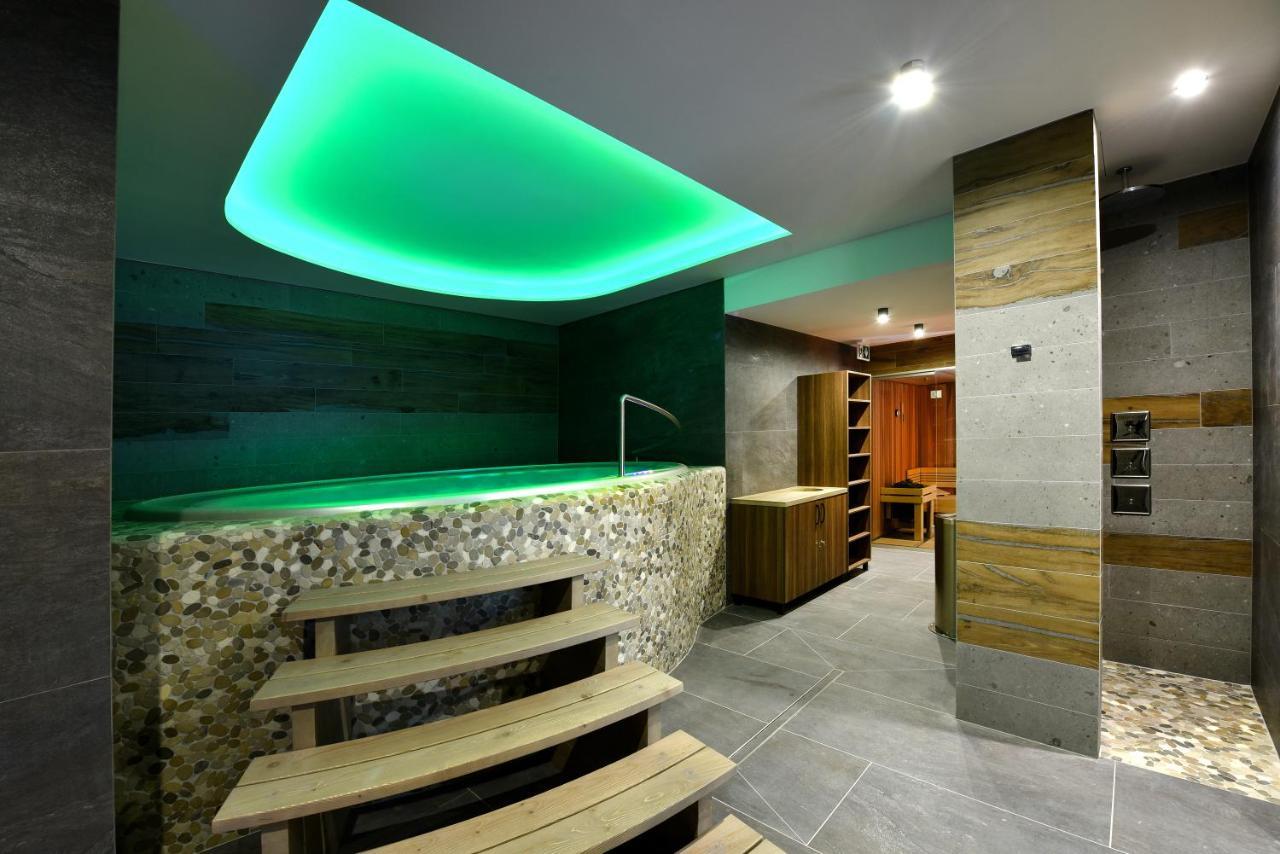 Aplend Hotel Ovruc Штрбске-Плесо Экстерьер фото
